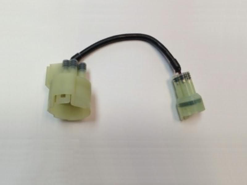 Suzuki SMIS Gauge Reverse K8 Adapter 990C0-88141 verloopkabel